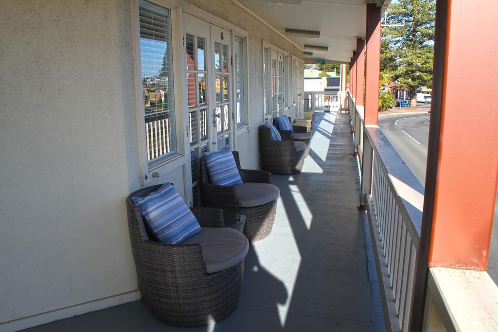 Smugglers Inn Studio Apartments Victor Harbor Exterior photo
